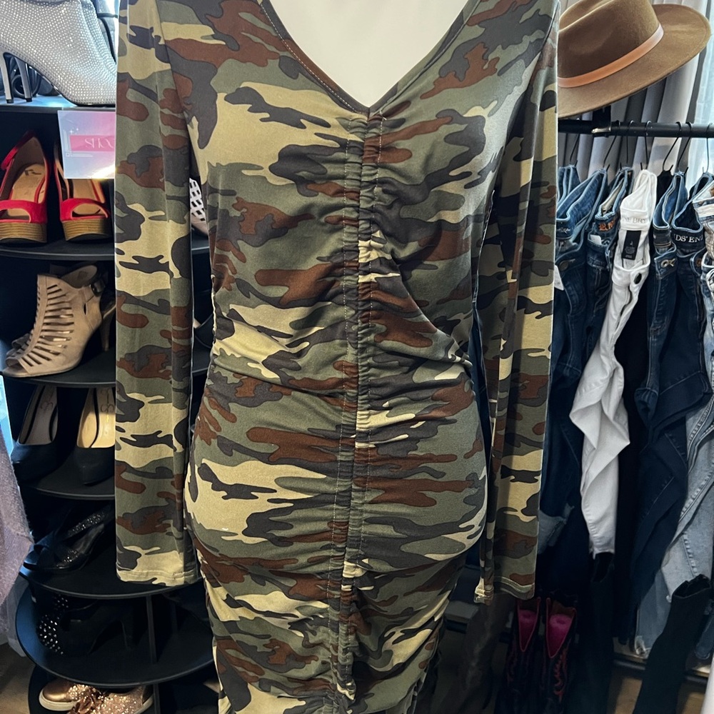 Elegant Camouflage Long Sleeve Dress
